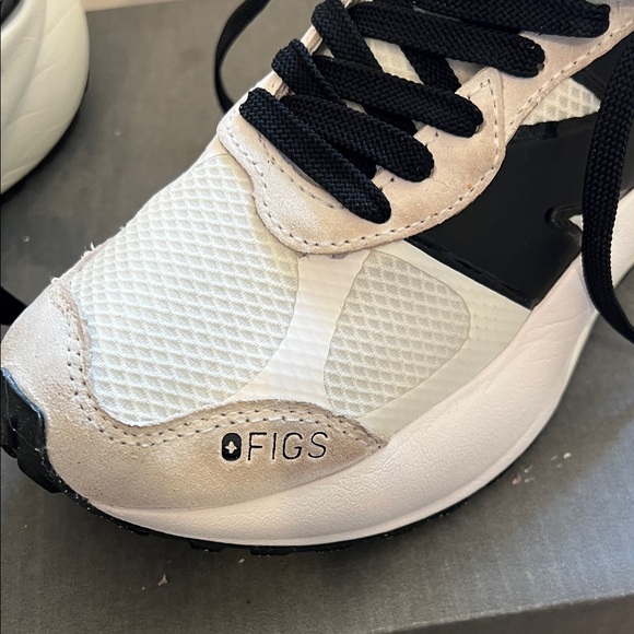 Figs White and Black Athletic Sneaker - Picture 4 of 12